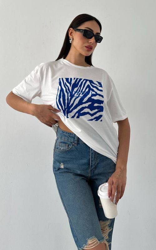 Graphic Print T-Shirt - Image 4
